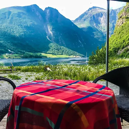 Hjorundfjord *