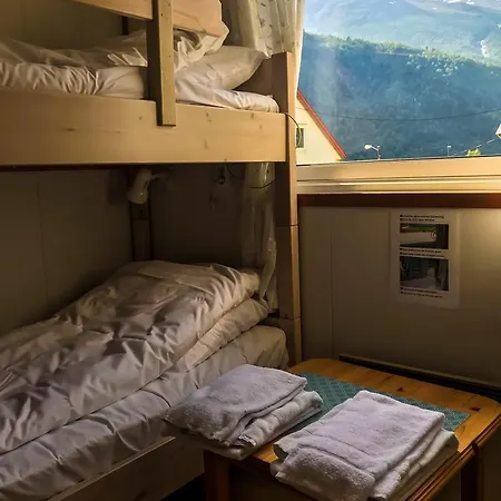 Hjorundfjord * Bjorke